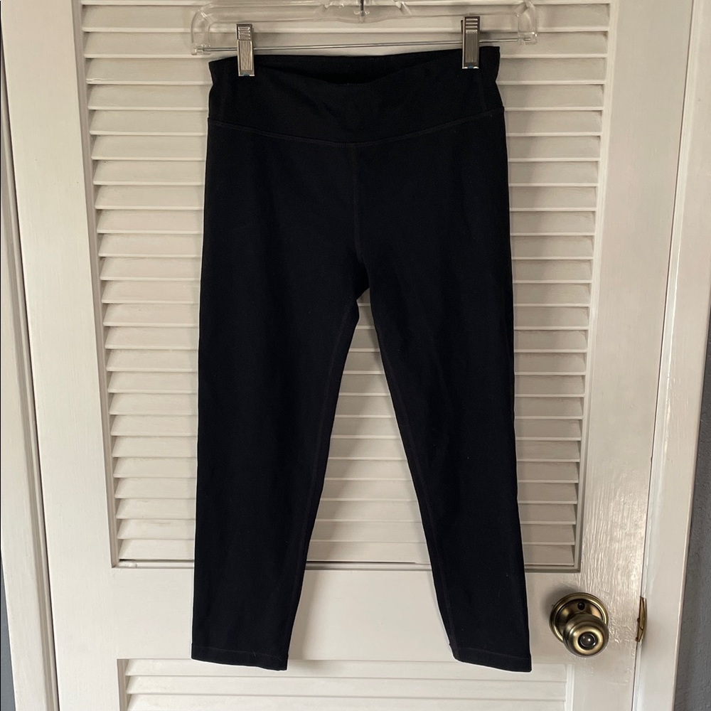 Athleta Girl Black Cropped Leggings
